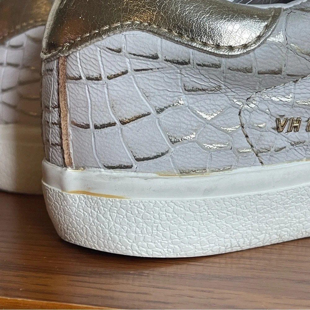 Vintage Havana Flair Sneakers Off-White/Gold Croc Size 7.5